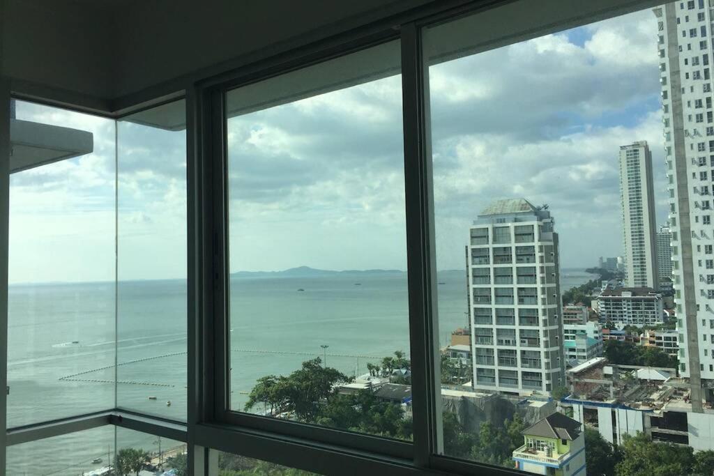 Stunning Seaview Suite Jomtien Beach Esterno foto